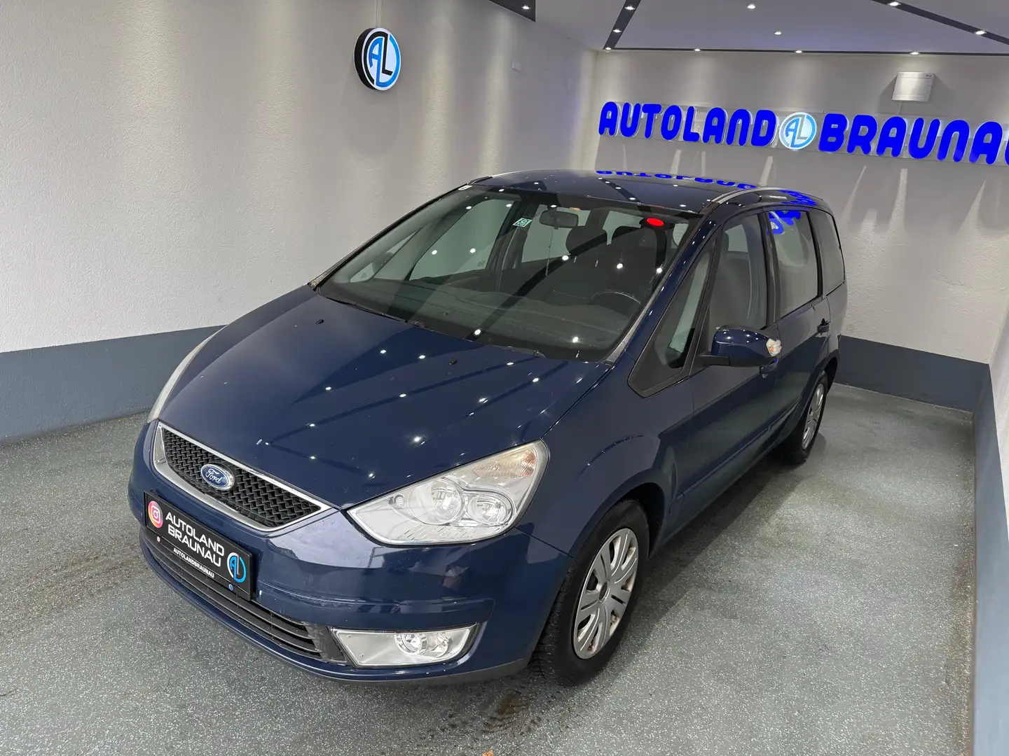 Ford Galaxy Galaxy 2.0 TDCi DPF Trend Grau - 2