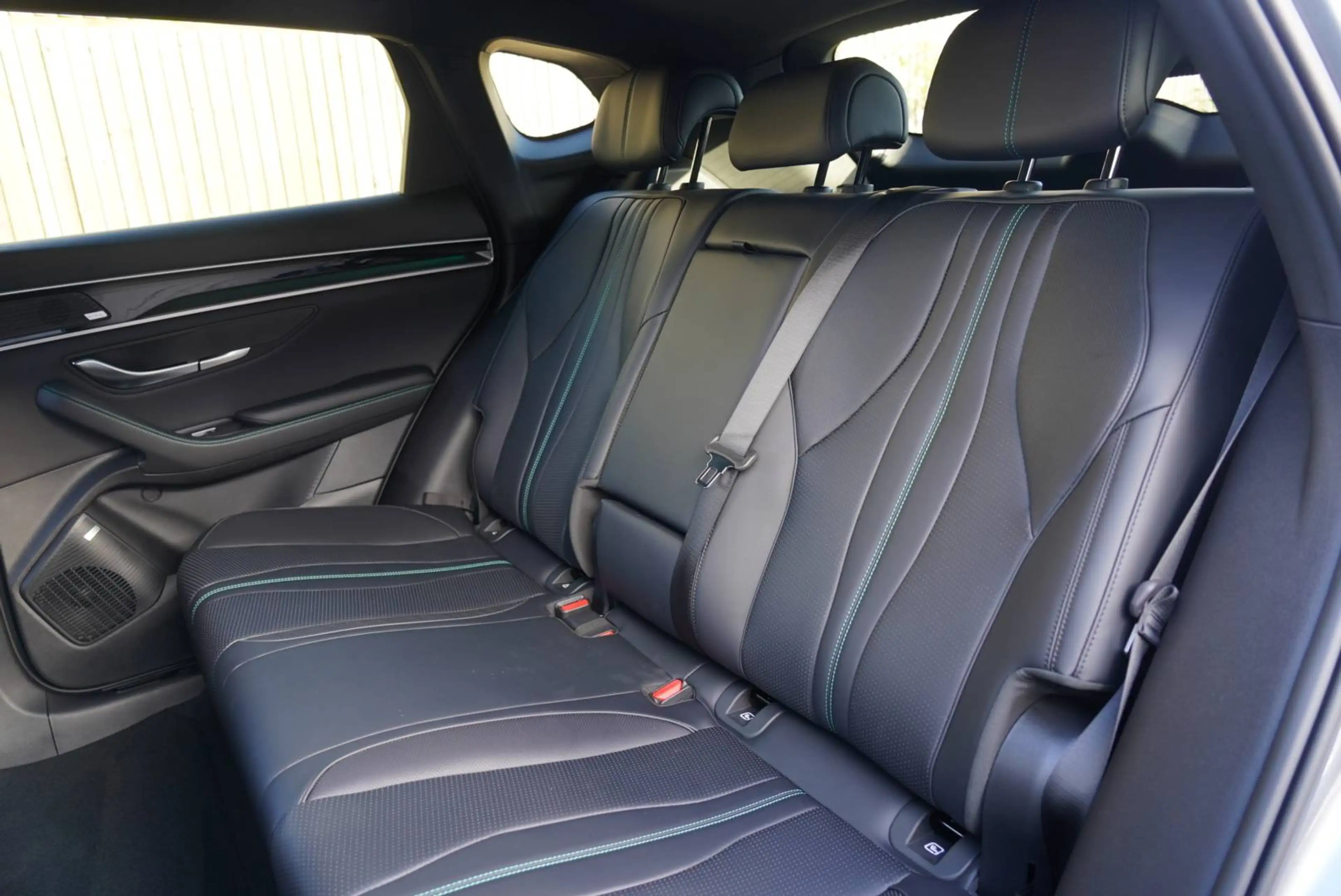 BYD Seal U DM-i Comfort 1.5 PHEV (160 kw)**zwart interieur! — photo 9
