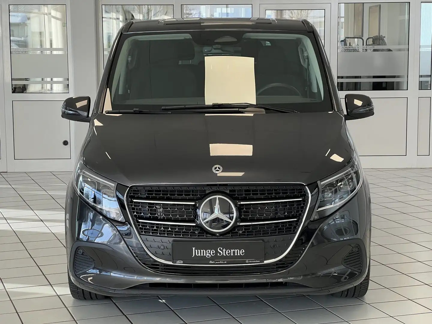 Mercedes-Benz V 300 V300d Style lang Standhz+AHK+Distr+360°+el.Türen Grau - 2