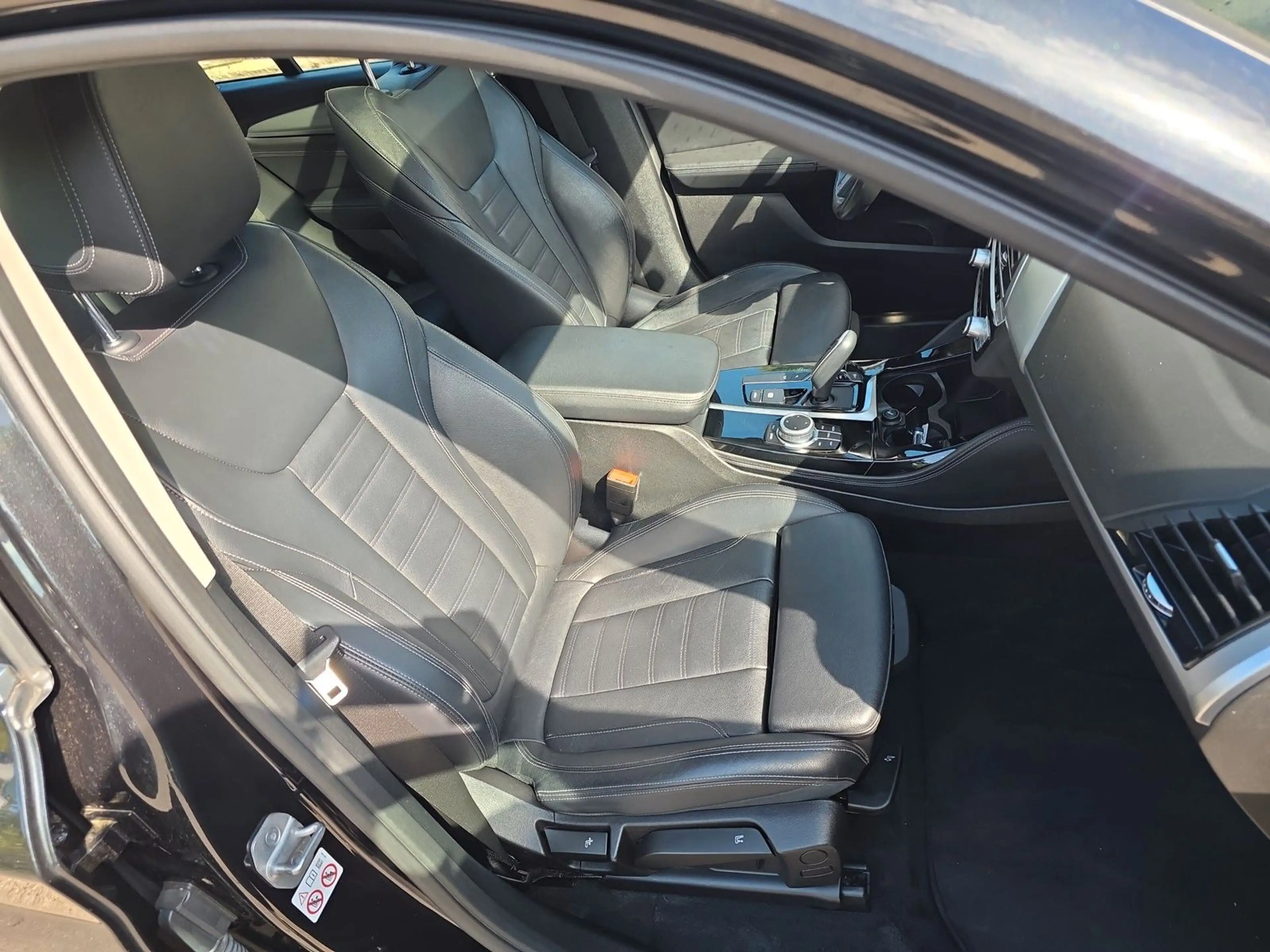 BMW X4 xDrive 30 i xLine Panorama — photo 9