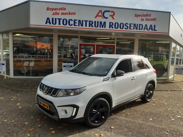 Suzuki Vitara 1.4 Sport CLIMA NAVI LMV TREKHAAK 1200kg