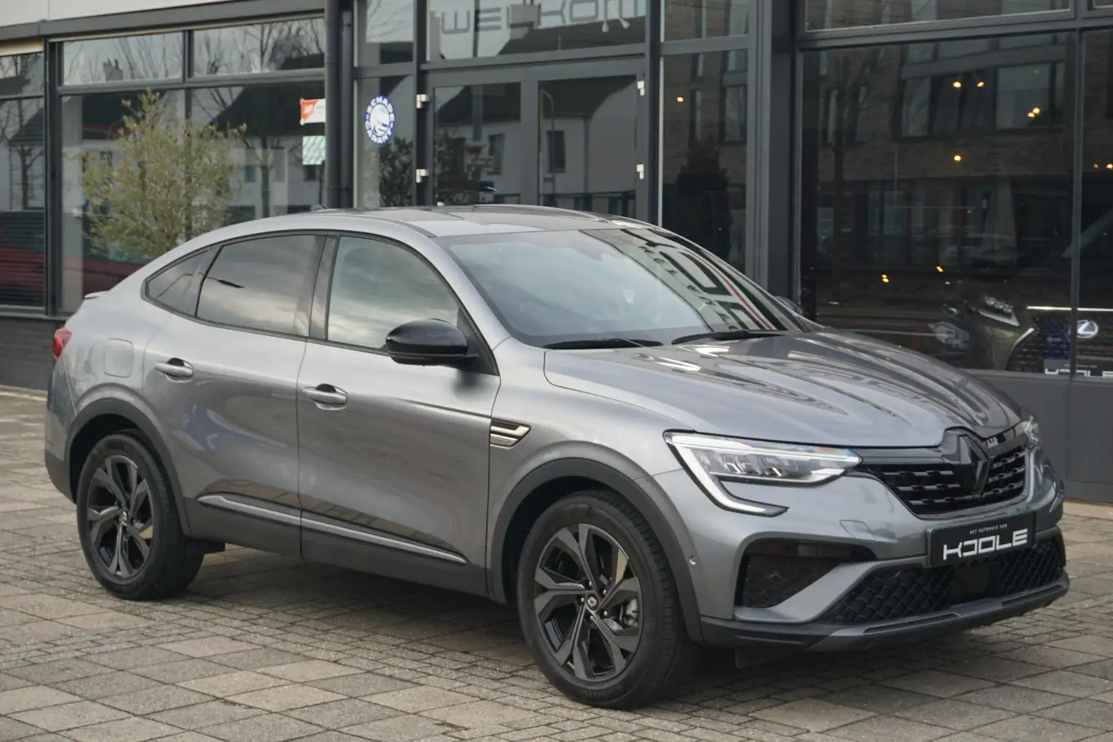 Renault Arkana 1.6 E-Tech hybrid 145 E-Tech engineered Grau - 1