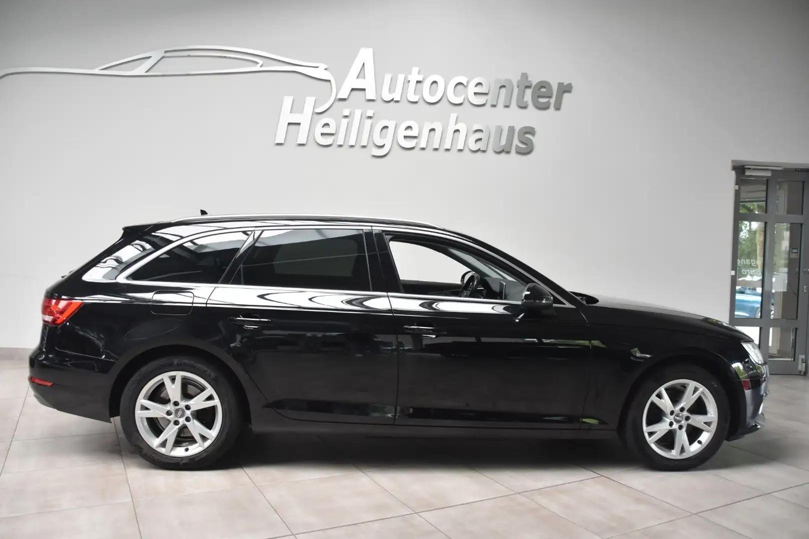 Audi A4 Avant S-Line 2.0 TDI DSG Navi Kamera ACC SHZ Schwarz - 2