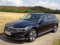 Volkswagen Passat Variant GTE Schwarz - thumbnail 1