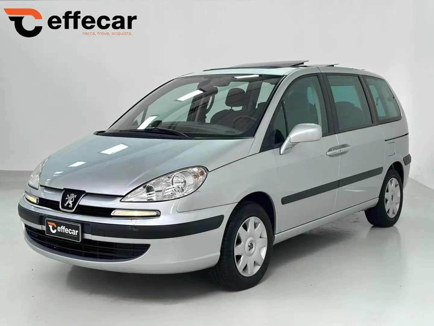 Peugeot 807 2.0 16V Silber - 1