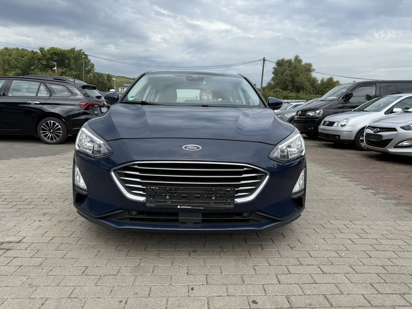 Ford Focus Titanium Blau - 1