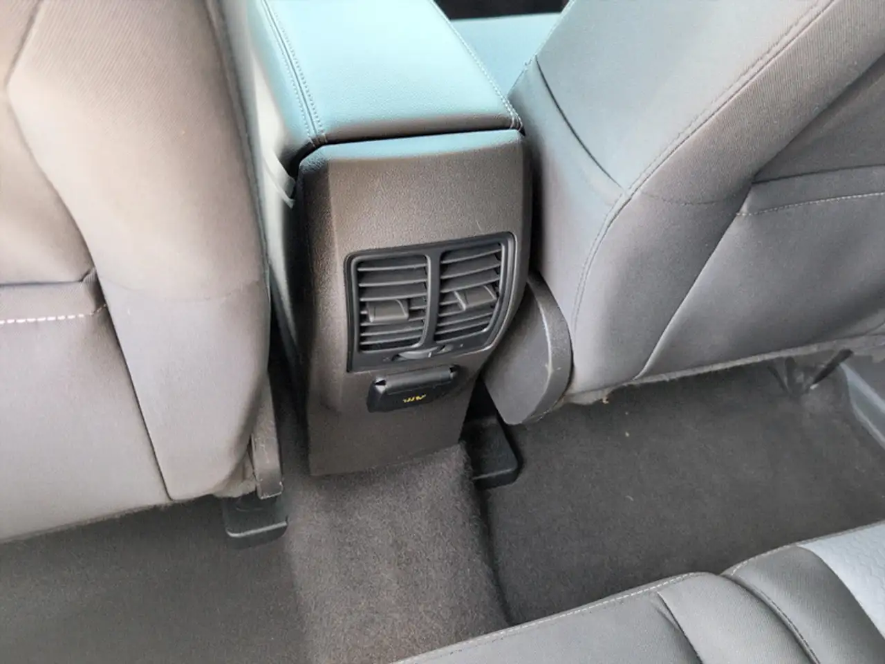 Ford Escape photo Ford Escape