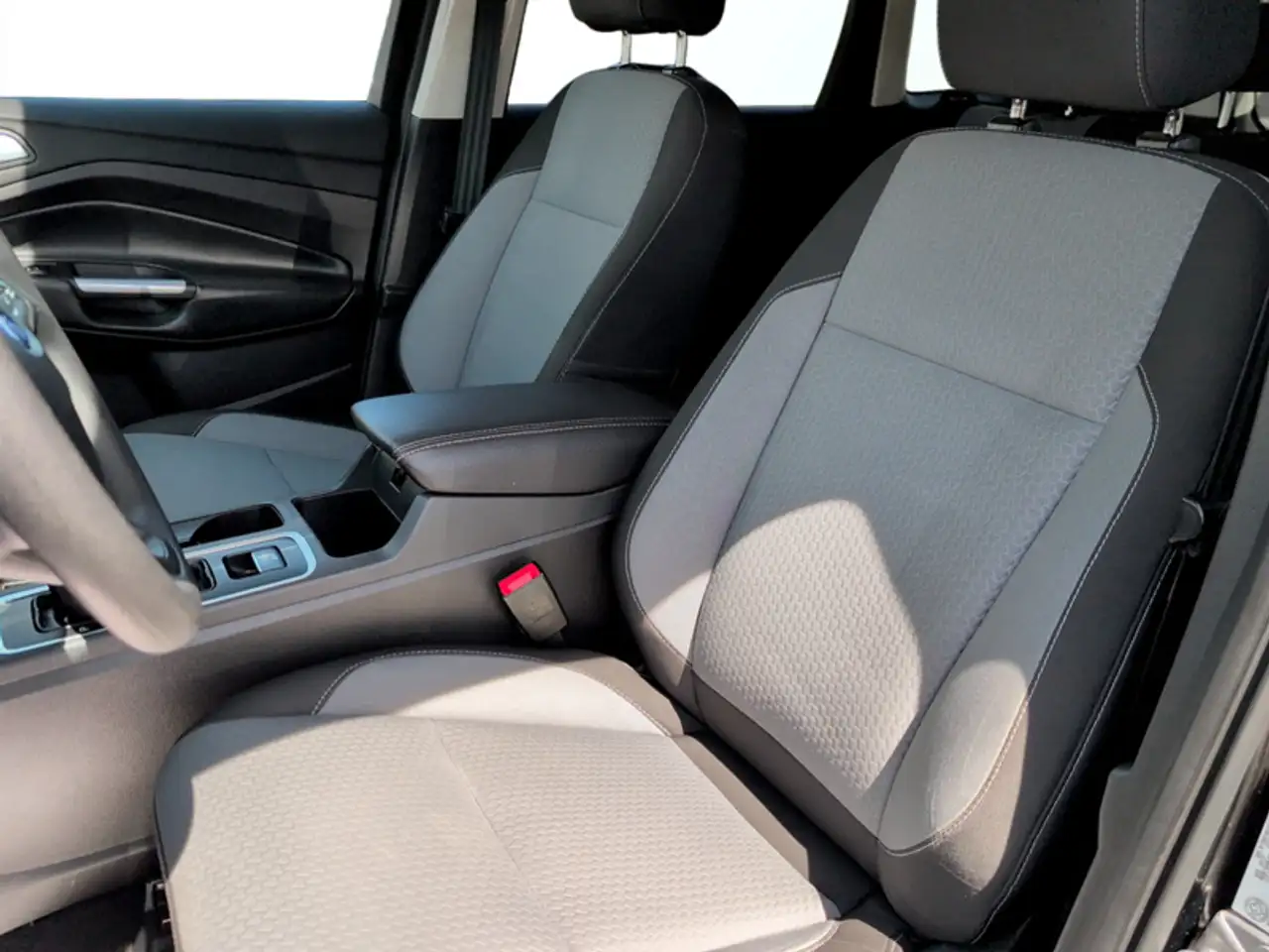 Ford Escape photo Ford Escape