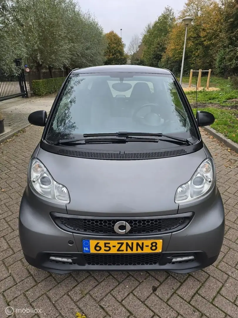 smart forTwo coupé 1.0 mhd Pure Zwart - 2