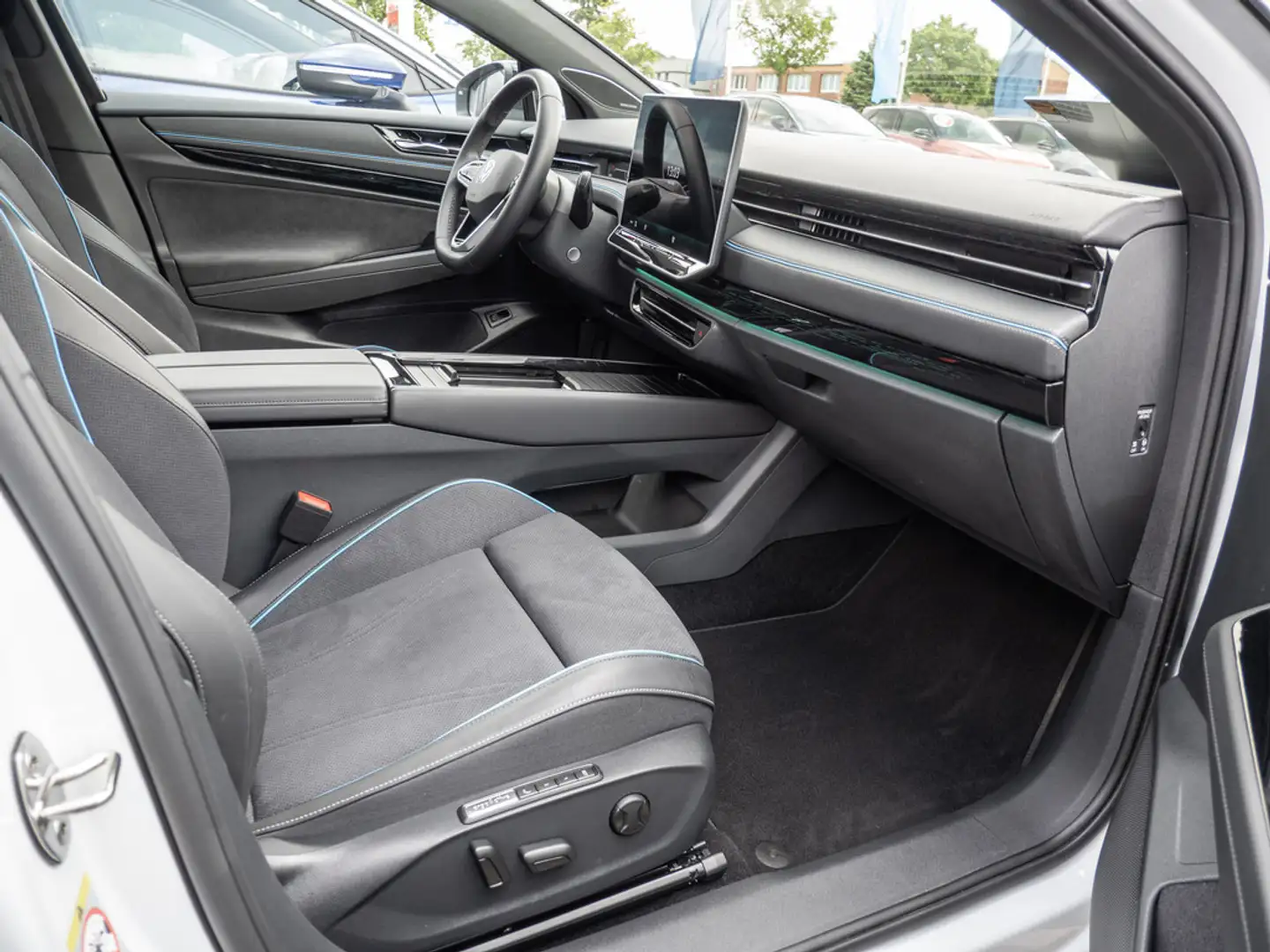 Volkswagen ID.7 Pro SITZBELÜFTUNG PANO MATRIX-LED 360° Alb - 2