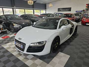 V10 5.2 FSI 525 QUATTRO R-Tronic
