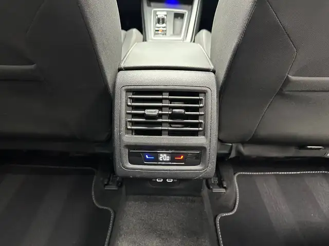 Volkswagen Golf view 27