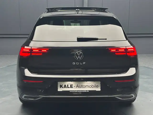 Volkswagen Golf view 4