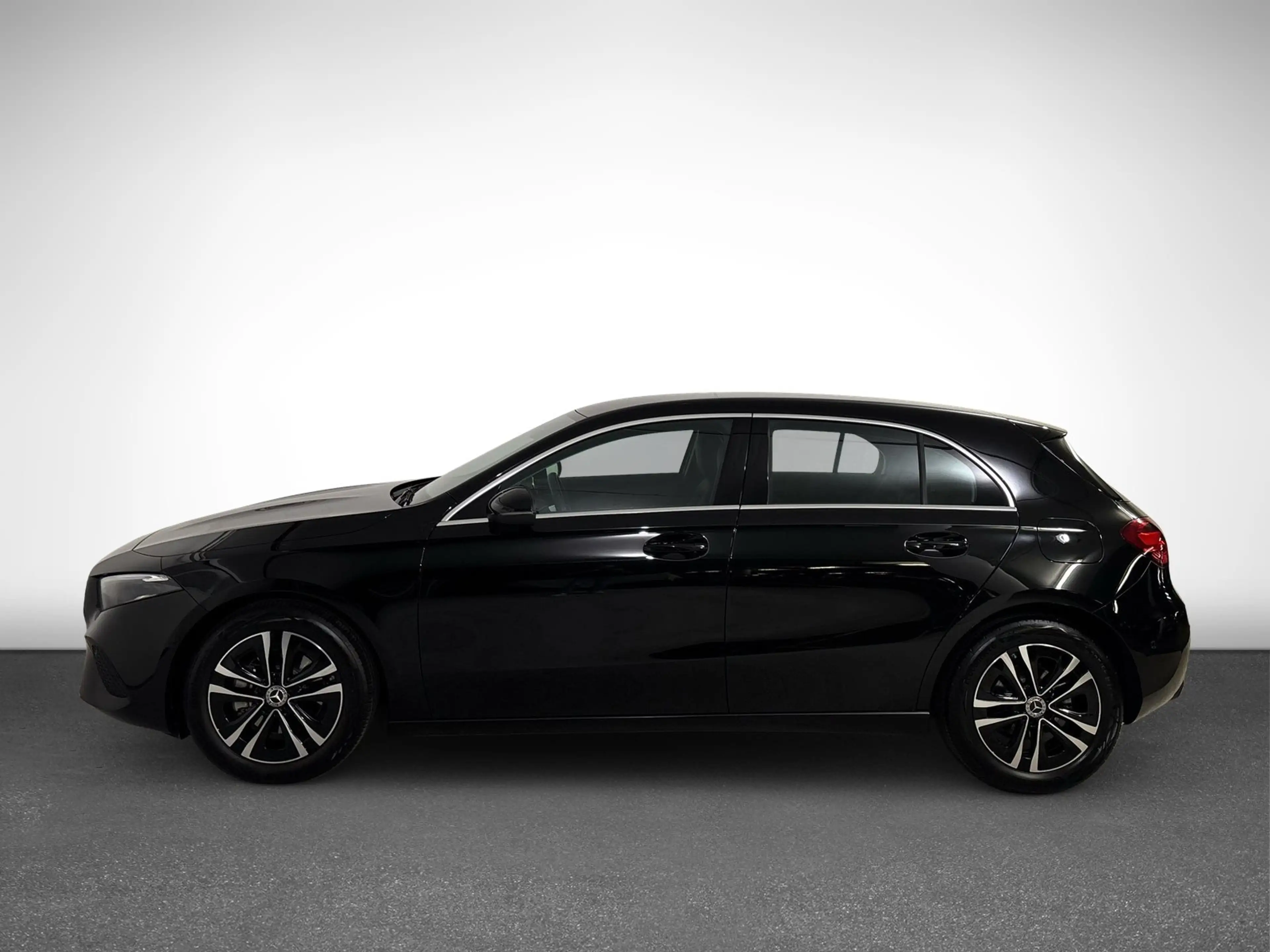 Mercedes-Benz A 180 Cam Navi SHZ — photo 7