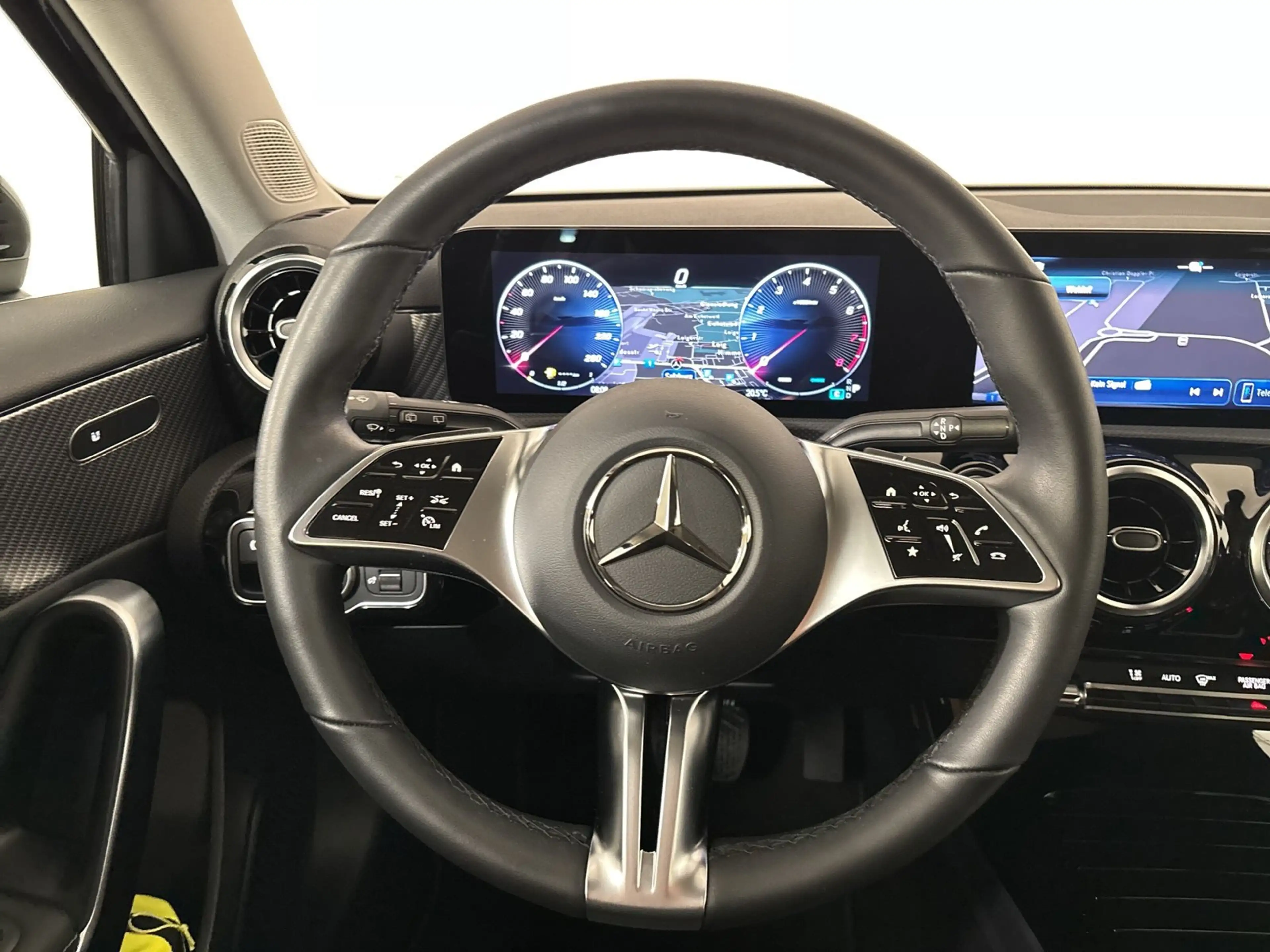 Mercedes-Benz A 180 Cam Navi SHZ — photo 9