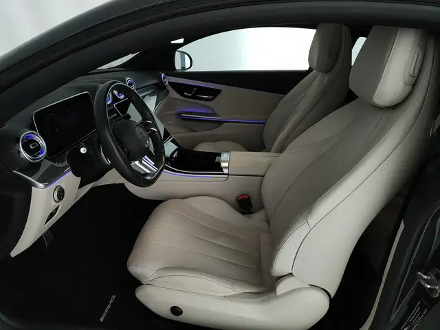 Mercedes-Benz 220 view 10