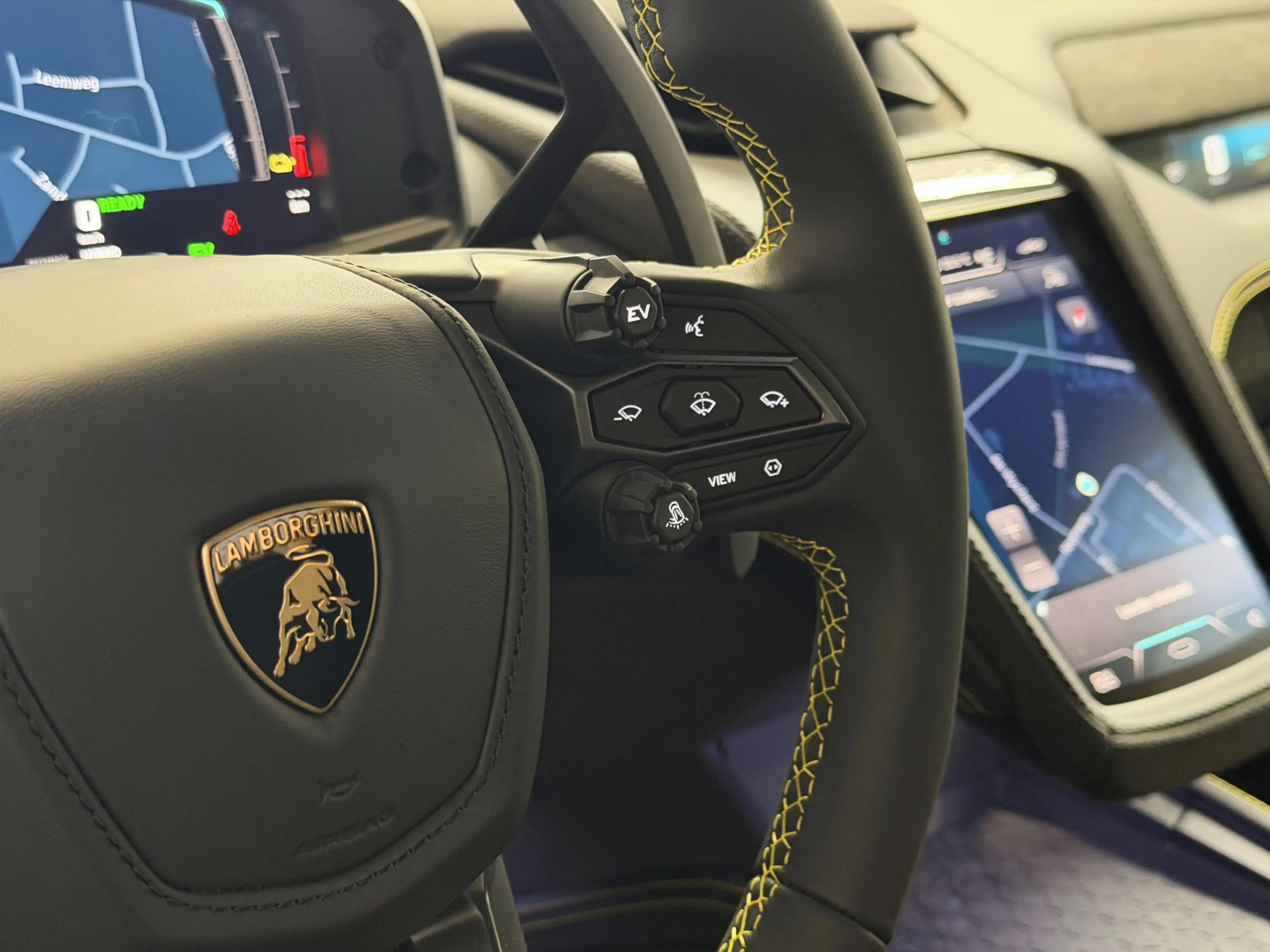 Lamborghini Temerario 4.0 V8 Giallo Auge - Lift - Sonus Faber - 5 Year W — photo 14