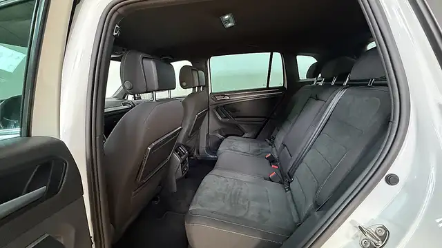 Volkswagen Tiguan view 9