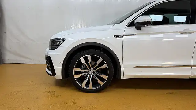 Volkswagen Tiguan view 7