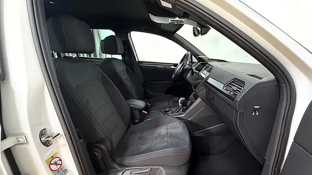 Volkswagen Tiguan view 21