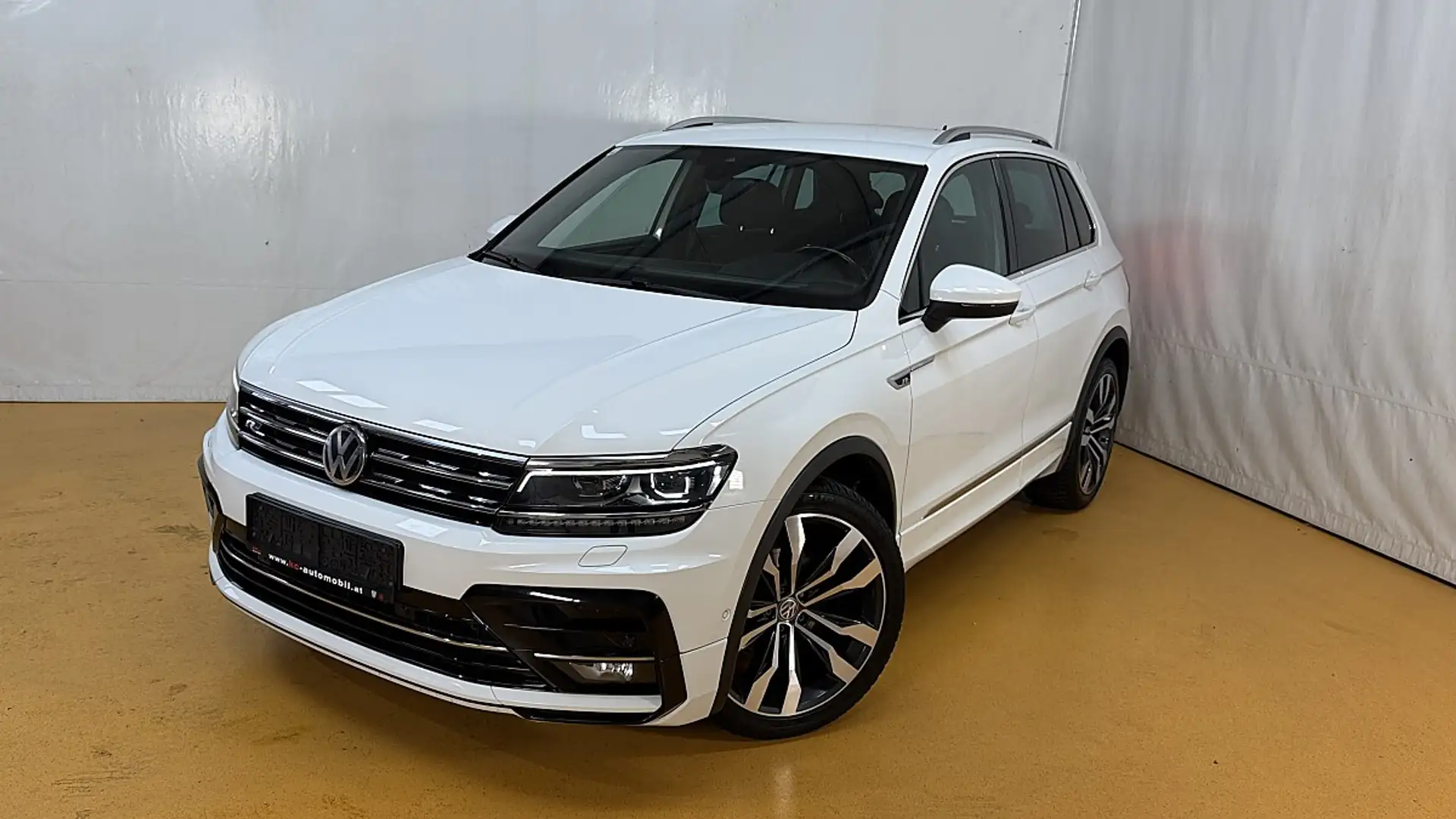 Volkswagen Tiguan 2,0 TDI SCR 4Motion Highline DSG ///R-Line Weiß - 1