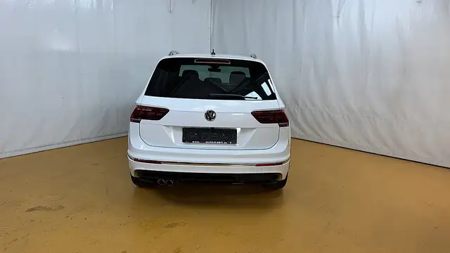 Volkswagen Tiguan view 19