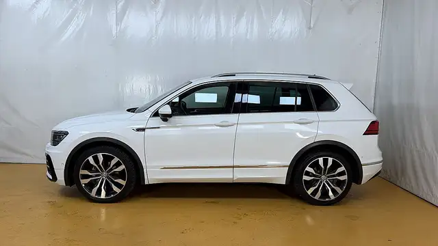 Volkswagen Tiguan view 6