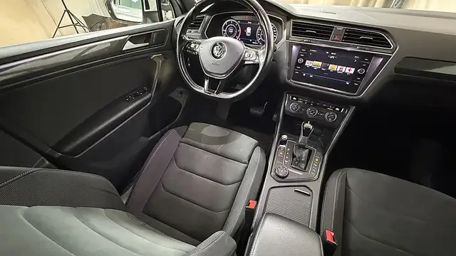 Volkswagen Tiguan view 15