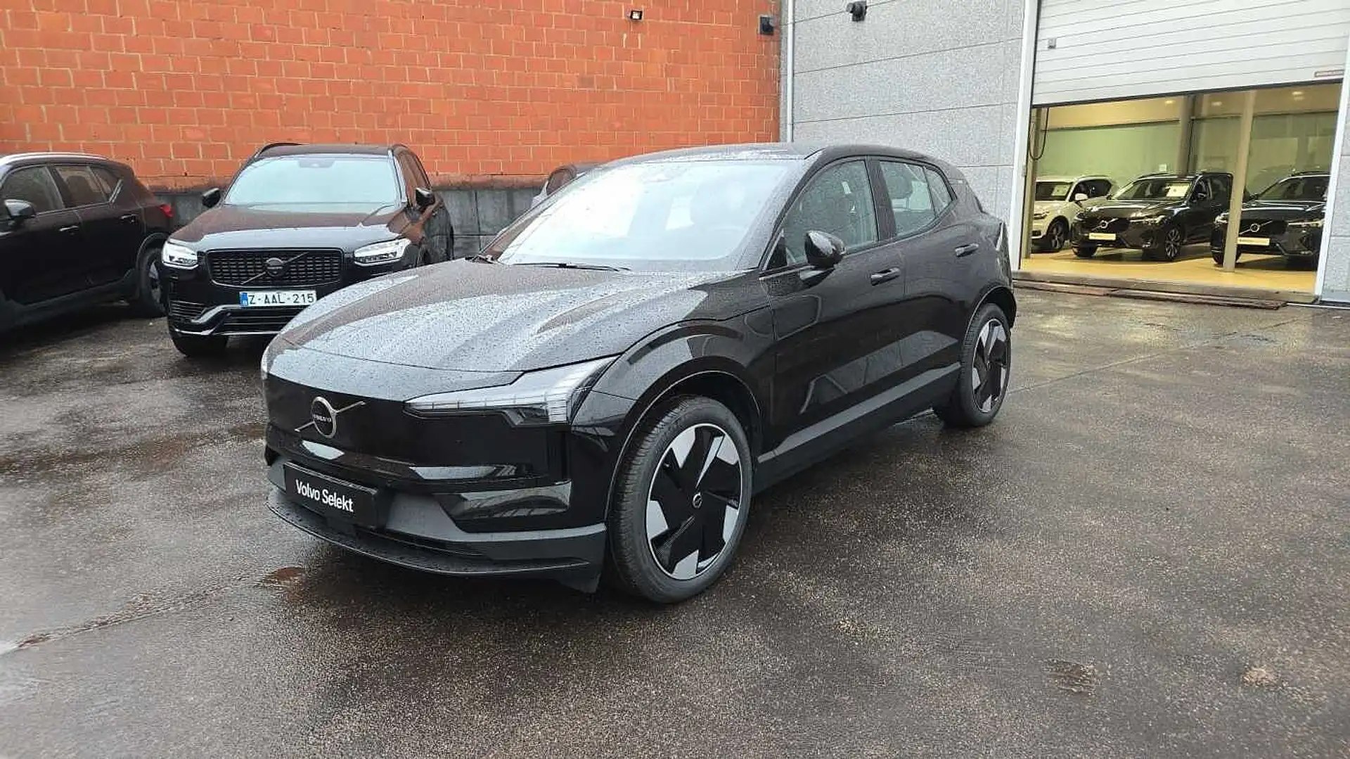 Volvo EX30 Plus, Single Motor Extend Range, 19' velg, Elektr Zwart - 2