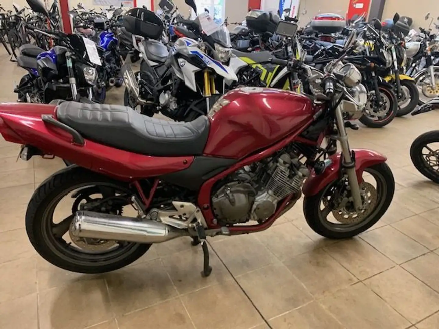 Yamaha XJ 600 Rouge - 2