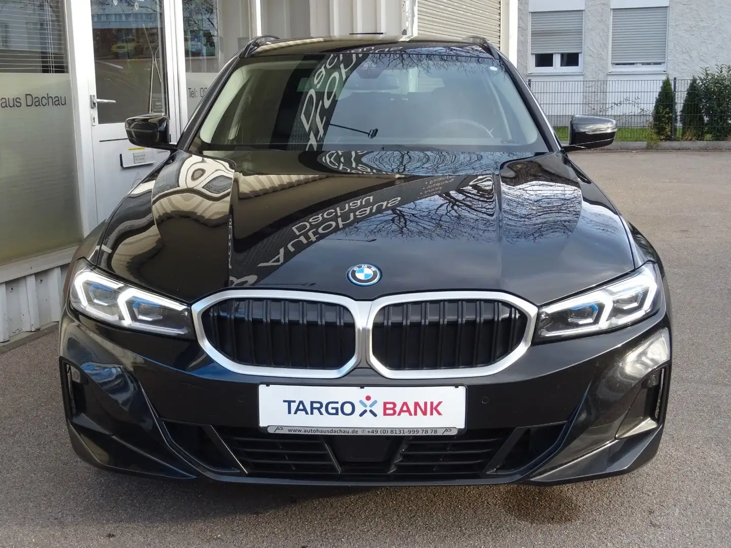 BMW 320 e Touring Aut LCI Navi Leder Ad. LED ACC Keyl Schwarz - 2