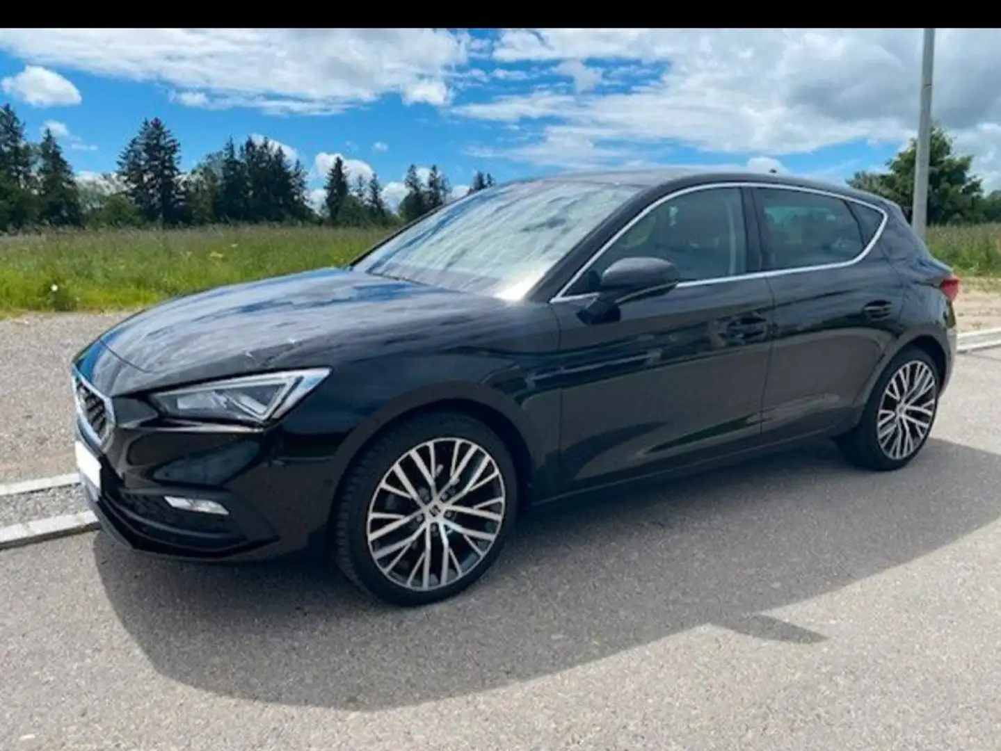 SEAT Leon Leon 1.5 TSI ACT Xcellence/ Navi/ACC/LED/Alu Schwarz - 2