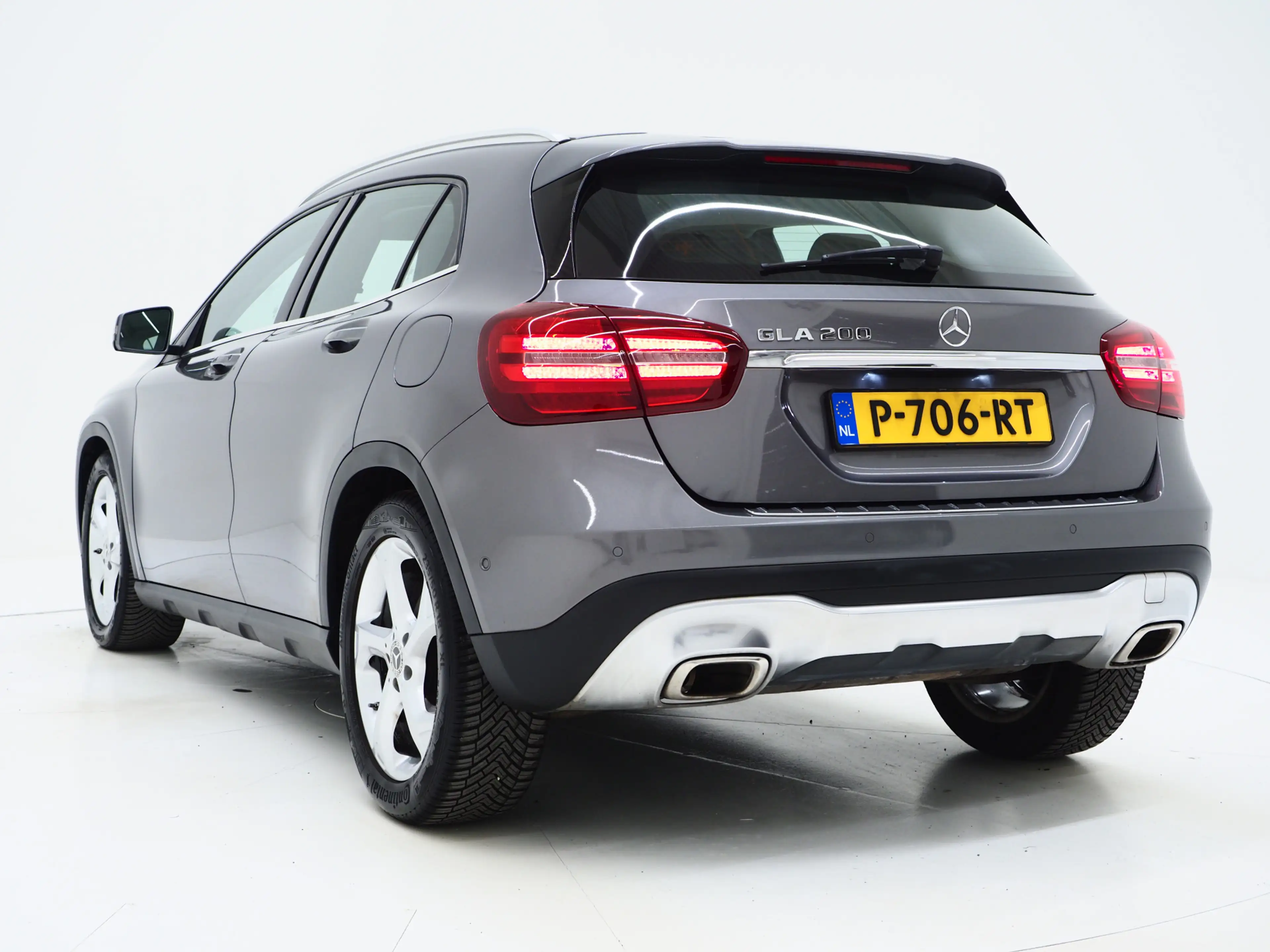 Mercedes-Benz GLA 200 Premium | Lederen Sportstoelen | Camera | Cruise | — photo 3