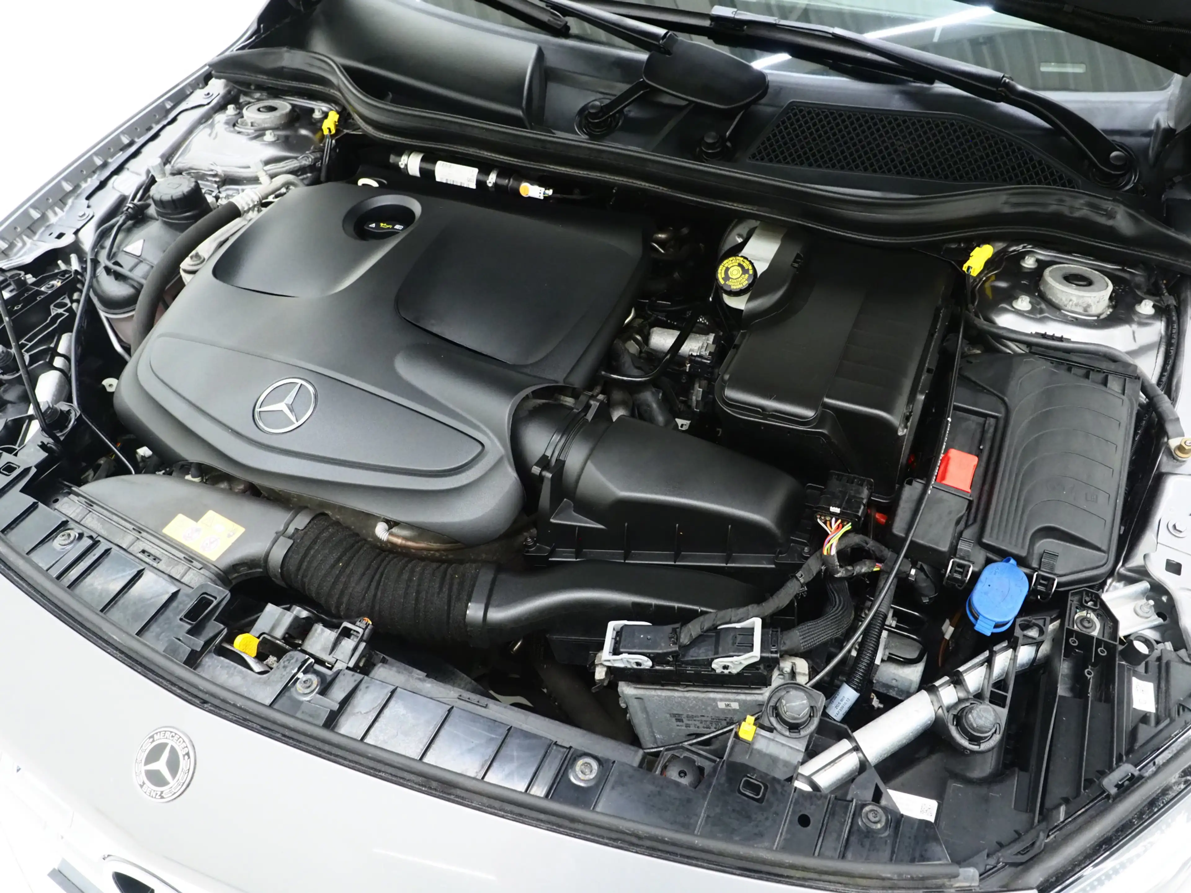 Mercedes-Benz GLA 200 Premium | Lederen Sportstoelen | Camera | Cruise | — photo 7