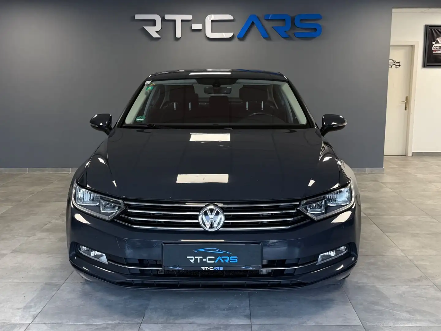 Volkswagen Passat Limousine Comfortline Grau - 2