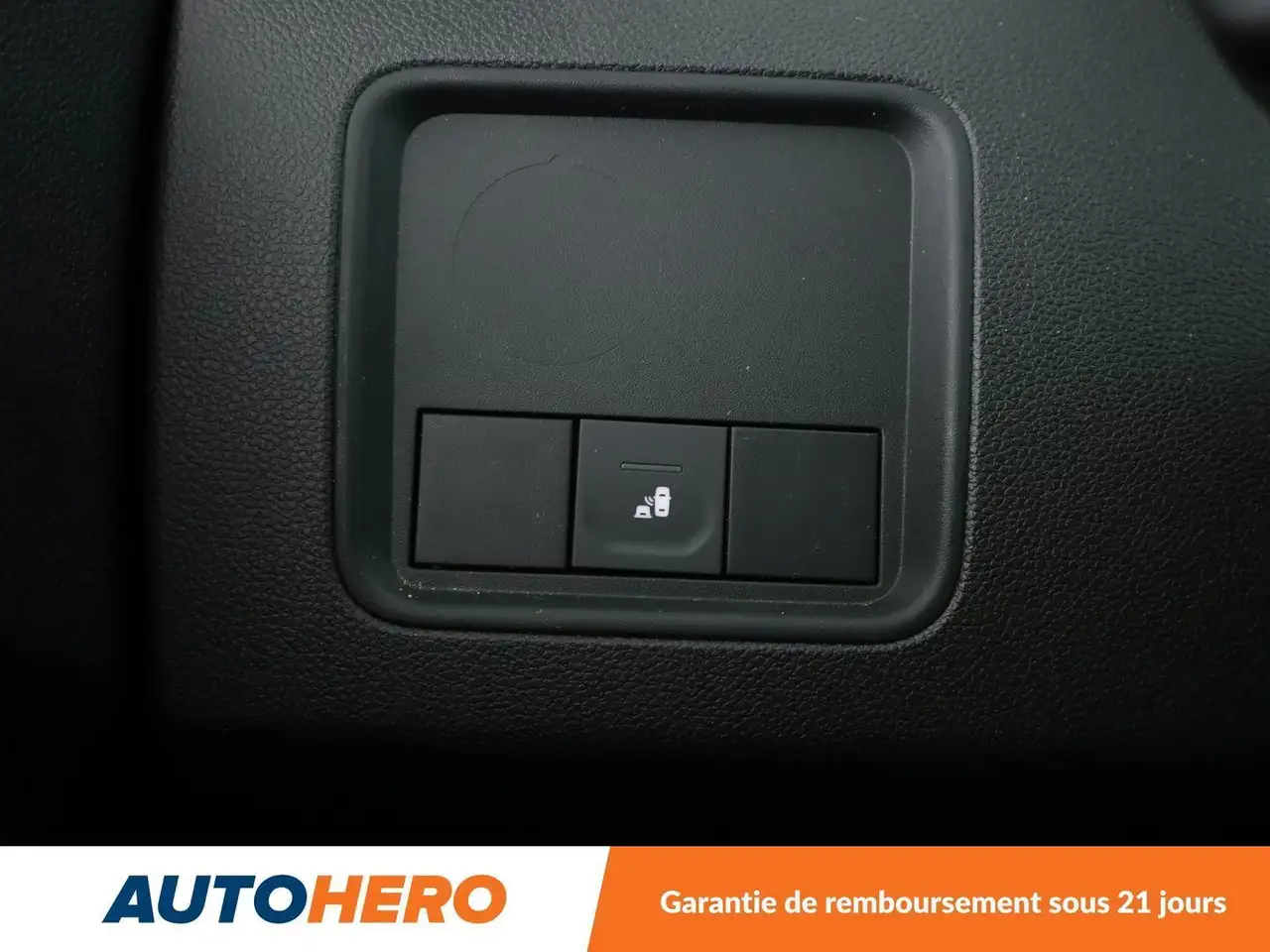 Dacia Duster — photo 29