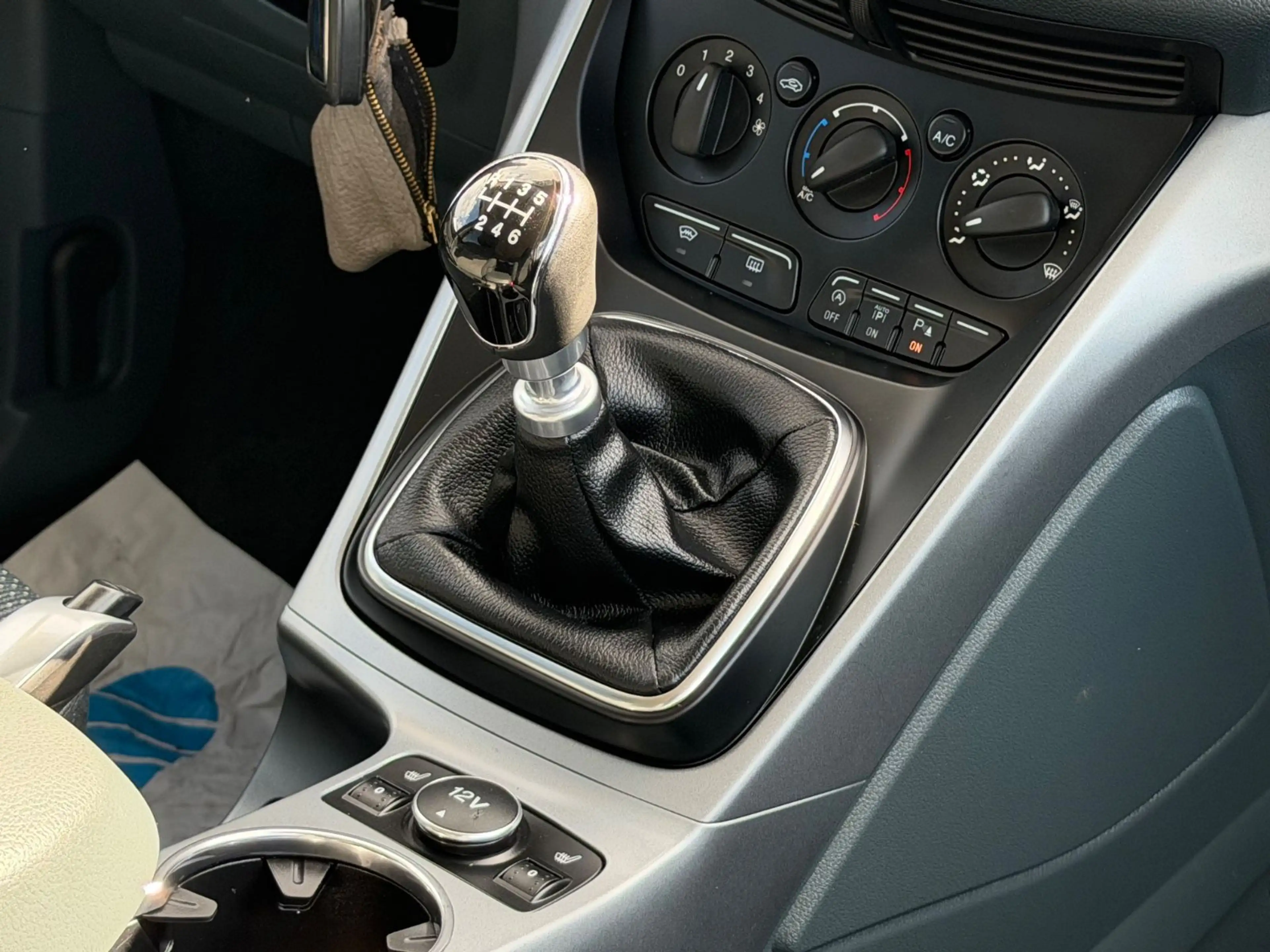 Ford C-Max C-MAX Sync Edition*NAVI**SHZ*TEMPOMAT — photo 15