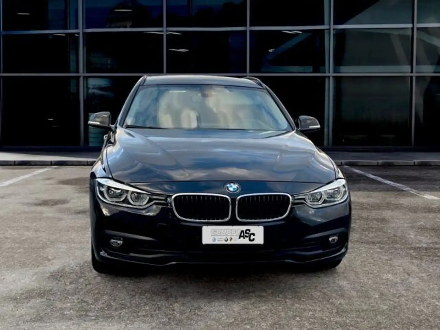 BMW 316 316d Touring Luxury Nero - 2