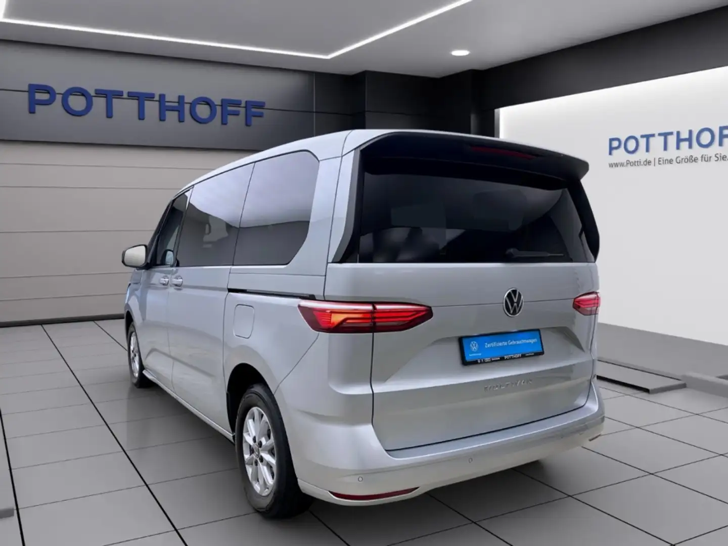 Volkswagen T7 Multivan 2.0 TDI DSG LIFE KR NAVI AHL STDHZG PDC Silber - 2