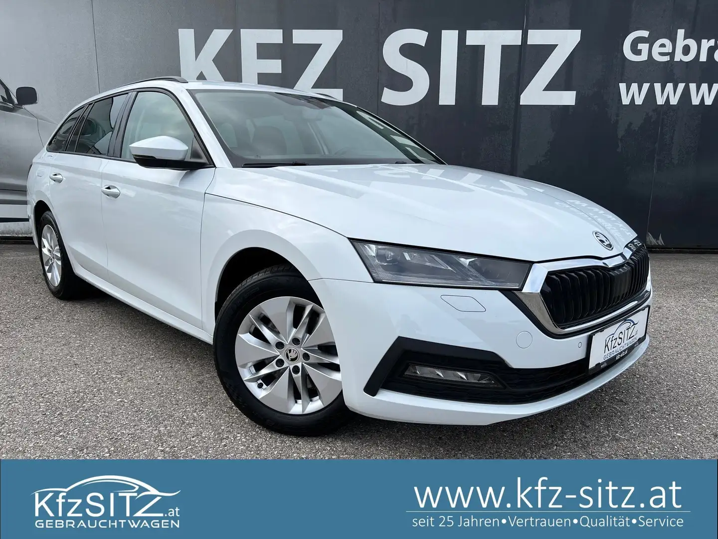 Skoda Octavia Combi 2,0 TDI 4x4 DSG | ACC*MATRIX Weiß - 1