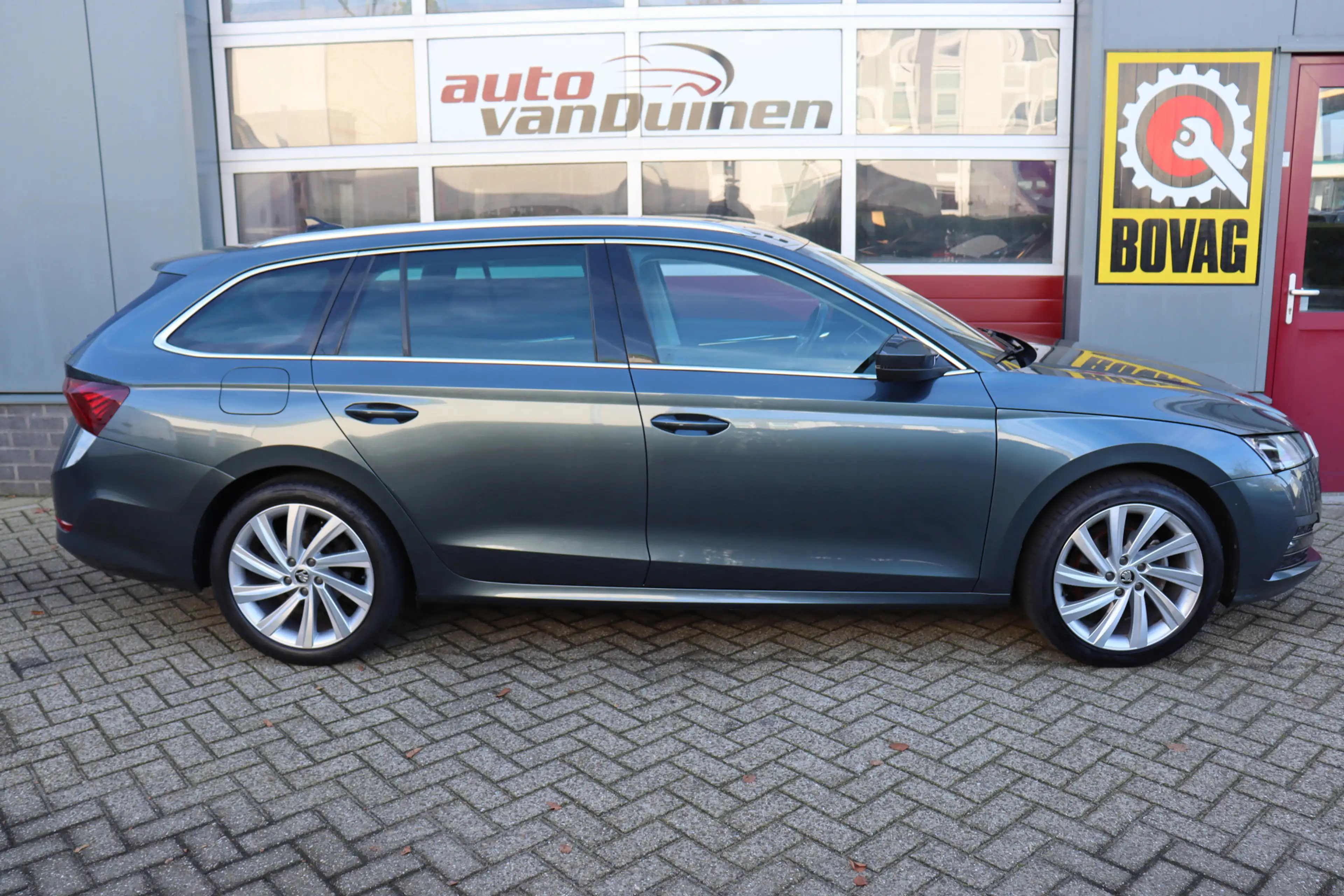 Skoda Octavia Combi 1.5 TSI First Edition O.a: Key-Less, Stoever — photo 2