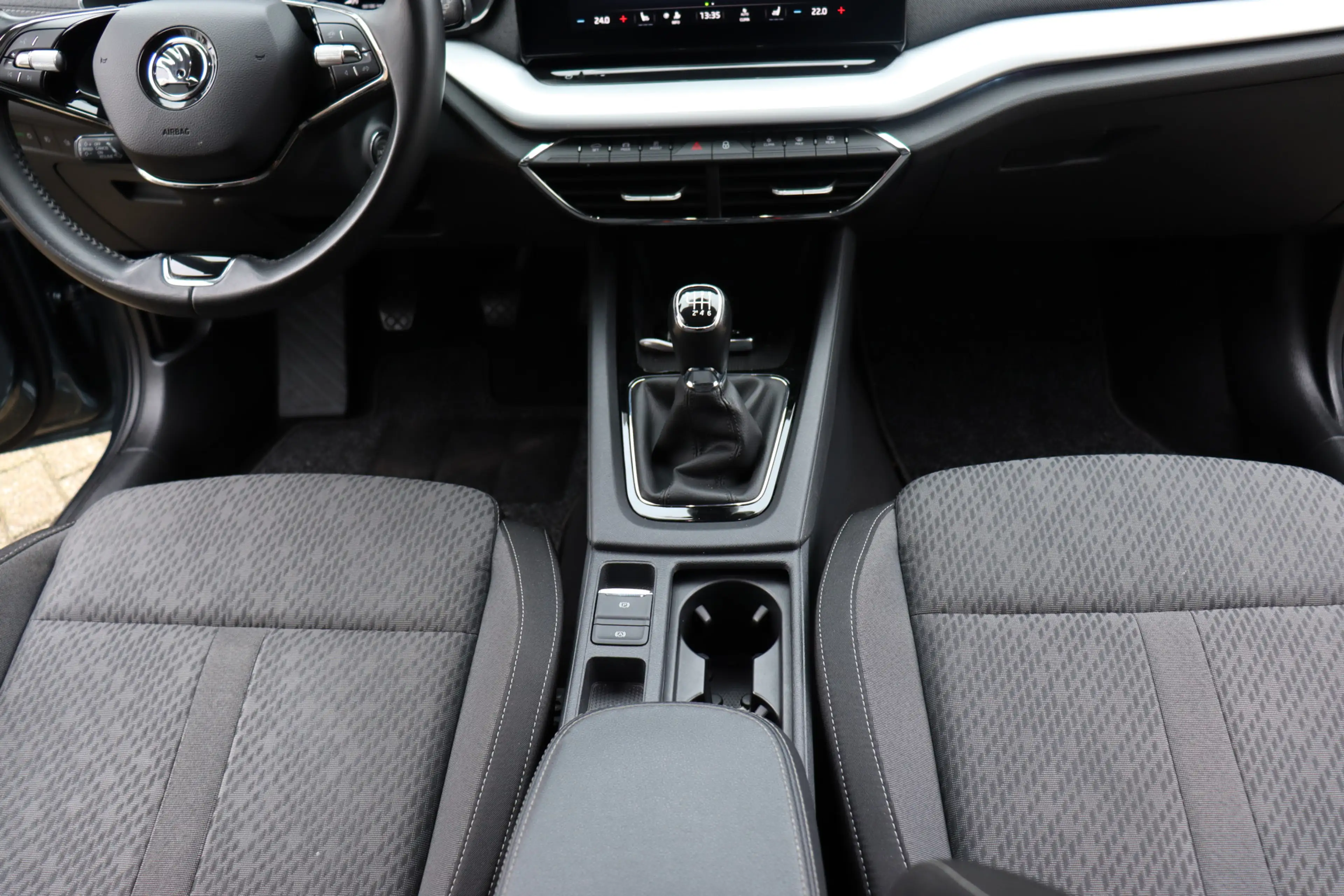 Skoda Octavia Combi 1.5 TSI First Edition O.a: Key-Less, Stoever — photo 33