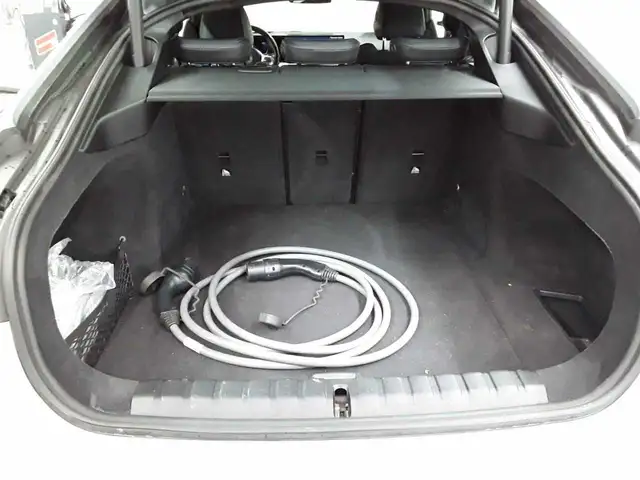 BMW i4 view 15