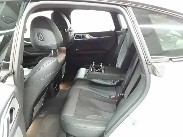BMW i4 view 13
