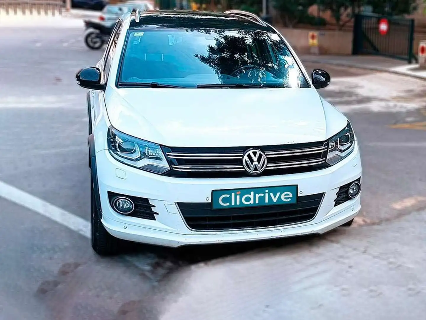 Volkswagen Tiguan 2.0TDI BMT T1 4x2 140 Weiß - 2