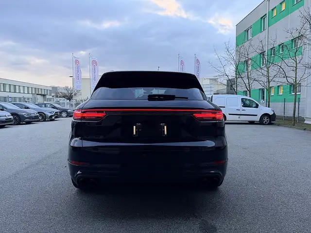 Porsche Cayenne III Turbo S E-Hybrid PHEV 17,9 kWh Aut. Ansicht 4
