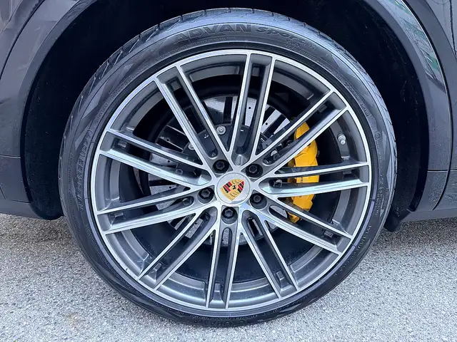 Porsche Cayenne III Turbo S E-Hybrid PHEV 17,9 kWh Aut. Ansicht 6