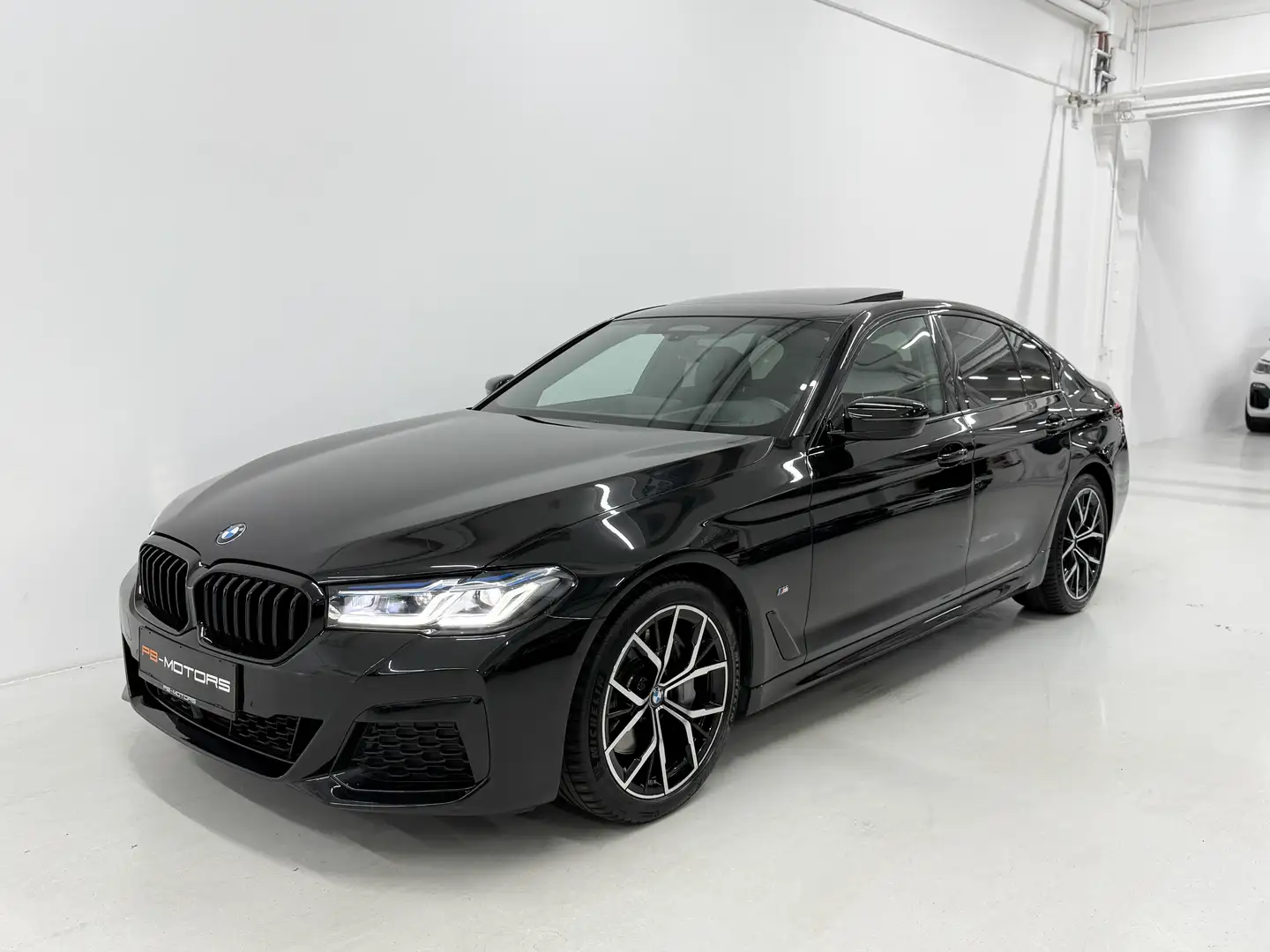 BMW 530 d M Sport Laser Fahrassistent Schiebe Shadow RFK Nero - 2