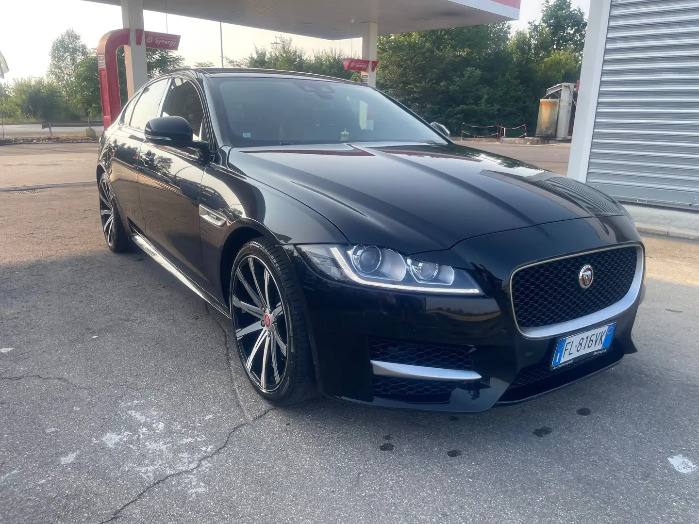 Jaguar XF R-Sport Nero - 1