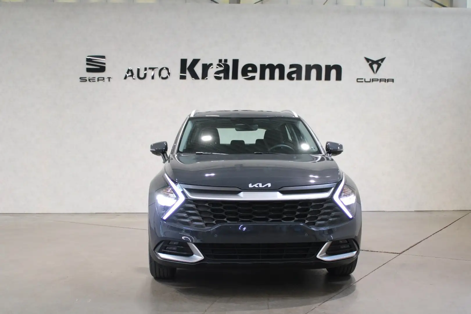 Kia Sportage Vision 1,6 DCT *Navi*LED*el.Sitze*AHK* Grijs - 2
